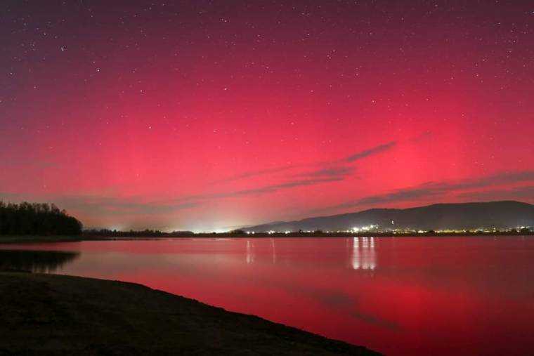 Spectacol pe cer! Aurora Boreală s-a văzut și în Argeș