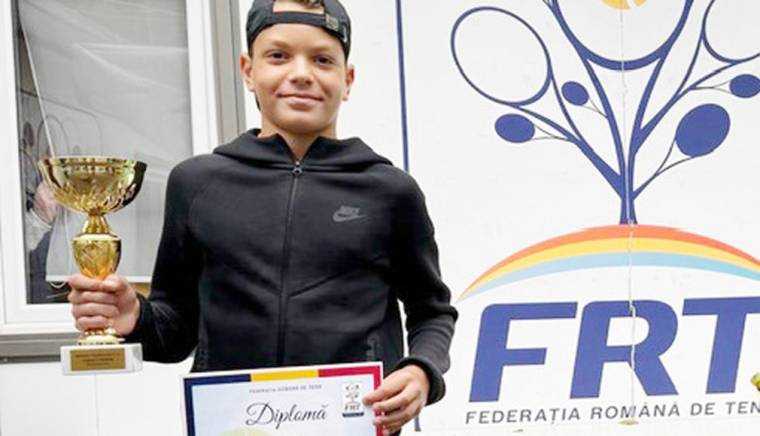 Piteşteanul William Văsîi s-a impus la Selecţia Naţională de Tenis