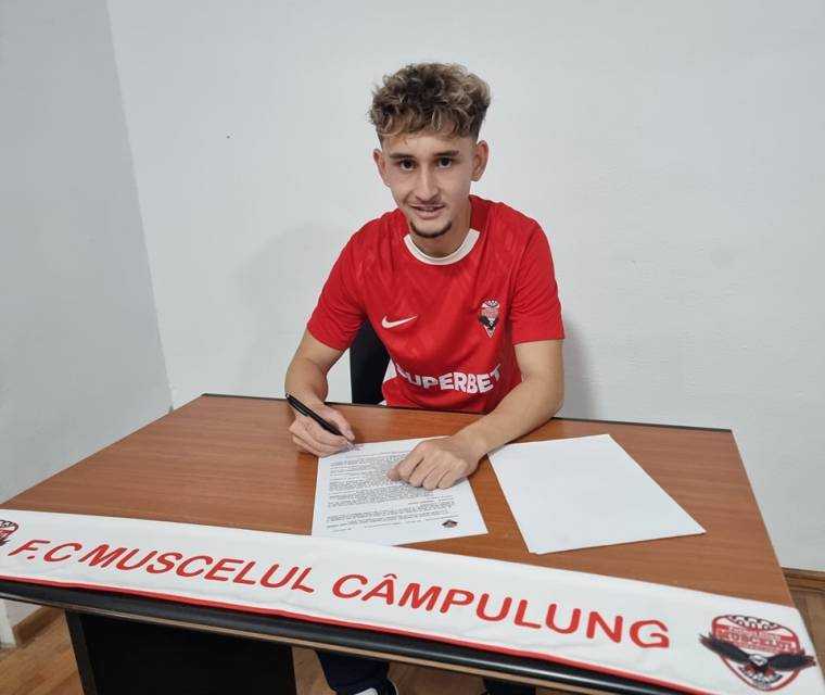 Muscelul Câmpulung l-a transferat pe Mario Mitoi