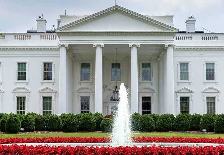 SUA: atac armat lângă Casa Albă. Doi membri ai Gărzii Naționale au murit