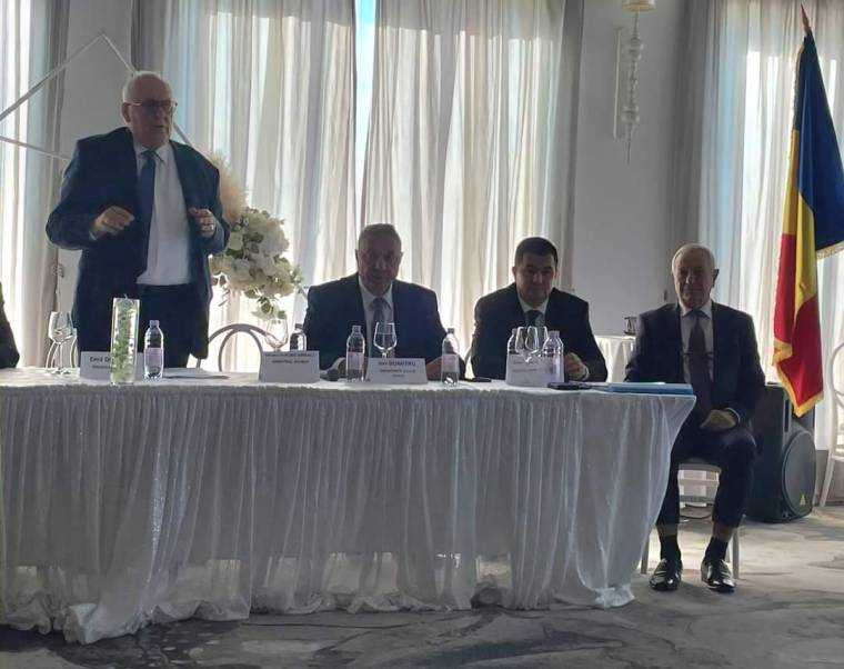 Primarul Dumitru de la Albota, reales președinte al Asociației Comunelor din România Filiala Argeș