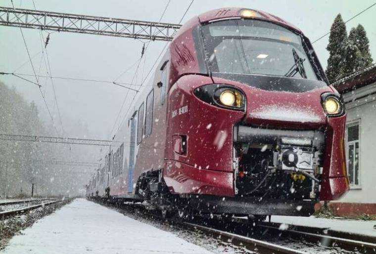 Primul tren cumpărat de România în ultimii 20 de ani va intra în circulație luna aceasta