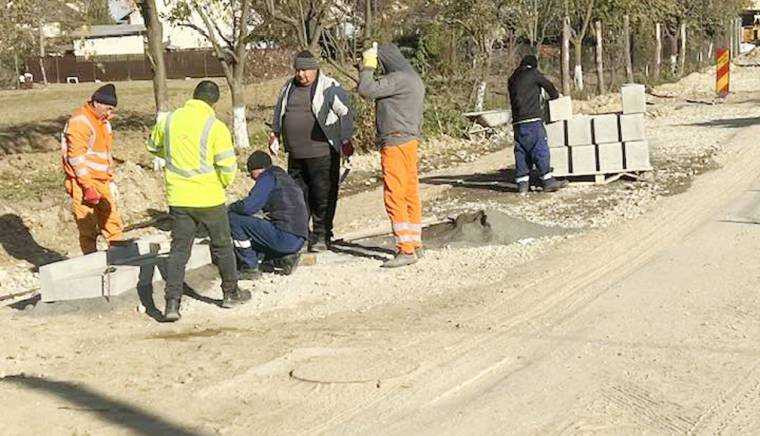 Lucrările sunt în toi la Bascov. Mai multe străzi sunt reabilitate