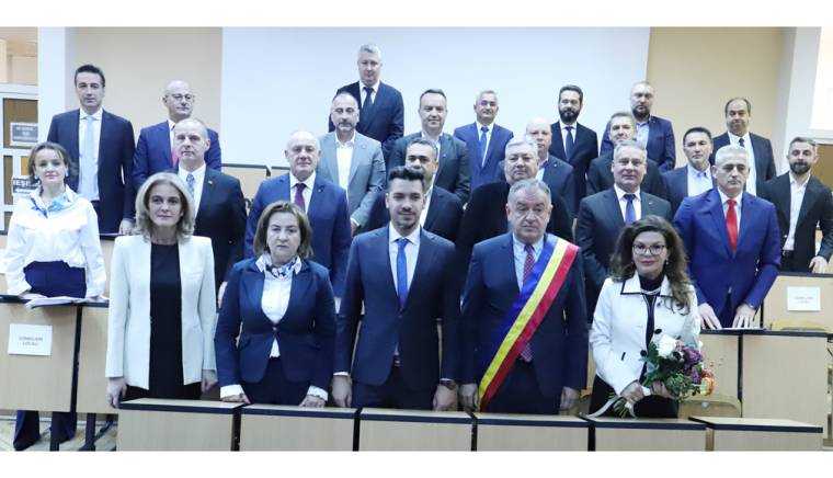 Cei 23 de consilieri locali de la Piteşti au depus jurământul