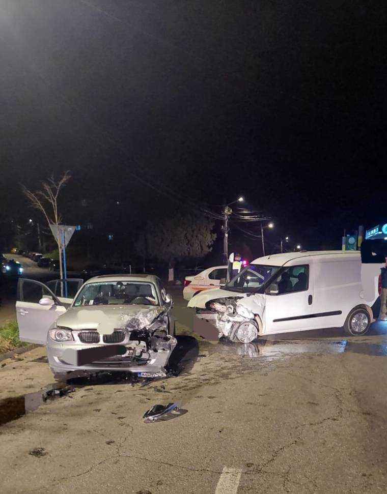 Femeie tânără și minor, victime într-un accident la Curtea de Argeș