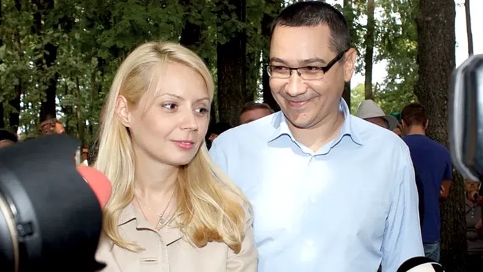 Victor Ponta a divorțat de Daciana Sârbu