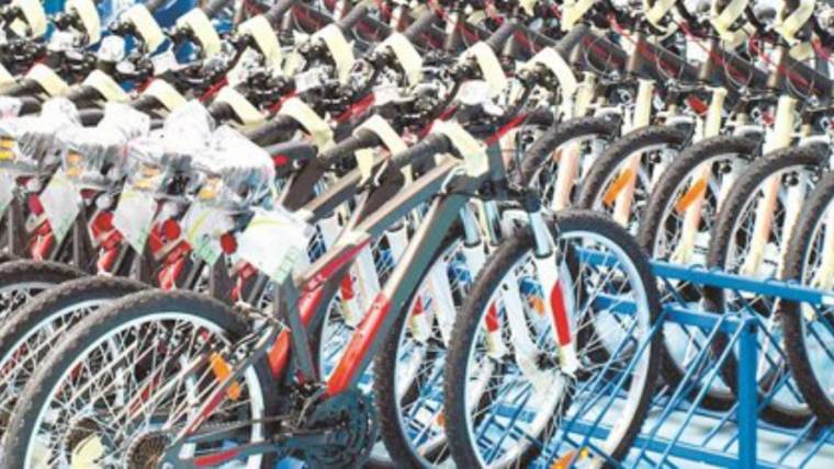 Doi români au furat biciclete de aproape 900.000 de euro în Austria. Le-au fost furate însă pe drum spre România