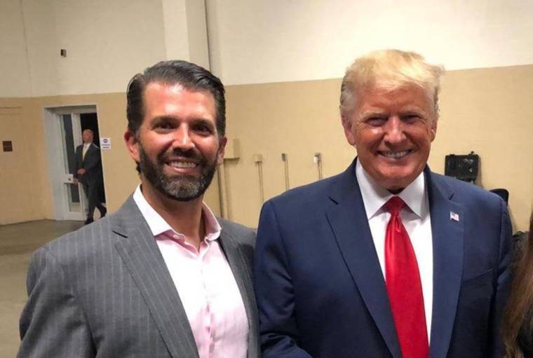 Trump Jr. este acuzat că a împușcat o rață dintr-o specie protejată de lege în Italia