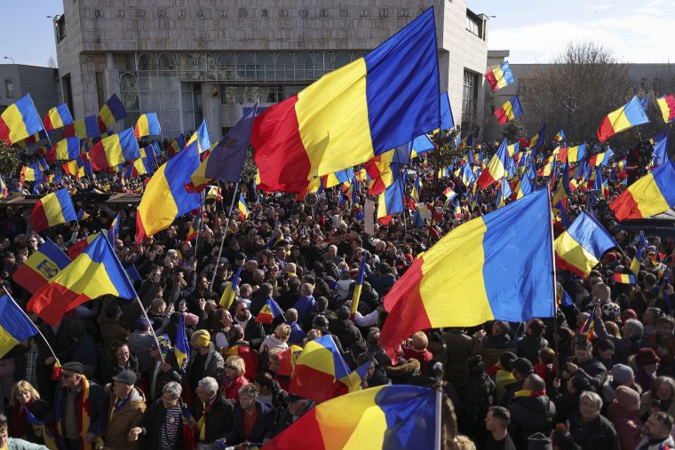 Luni, manifestații pro și contra Călin Georgescu la București. Jandarmii și polițiștii sunt în alertă