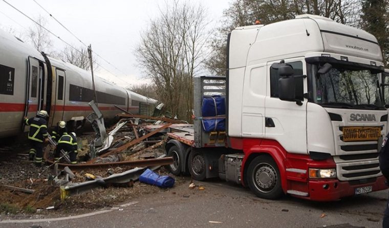 Accident feroviar grav provocat de un șofer de tir român în Germania