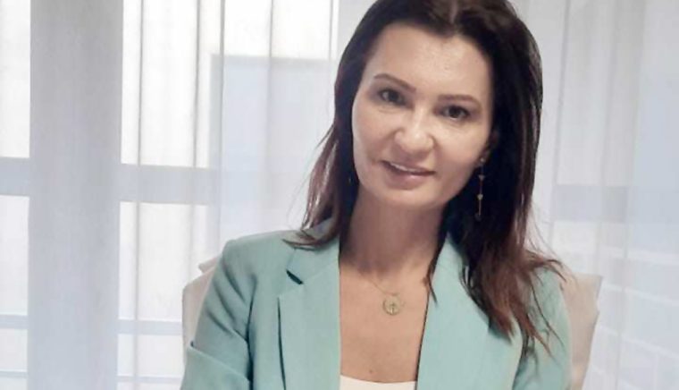 Campania „Fără bullying în şcolile argeşene!” Judecătoarea Cornelia Olteanu: „Bullyingul nu este reglementat ca infracţiune distinctă în Codul Penal, dar poate fi sancţionat”