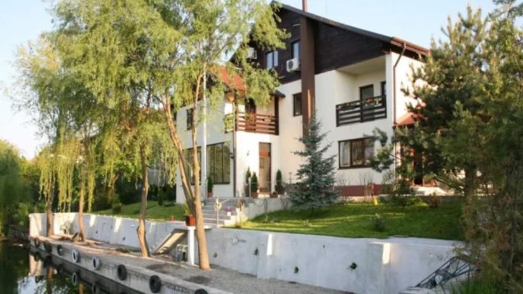 Satul miliardarilor din România
