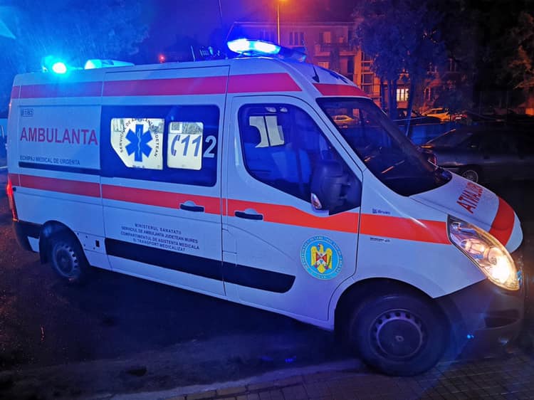 Accident grav în Argeş, la Priboieni. O femeie, în comă