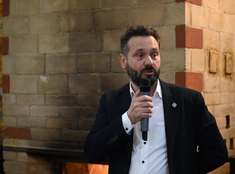 Senatorul PNL Mihai Coteț: „Oamenii vor normalitate, iar noi, liberalii, alegem să fim parte din acest drum.”