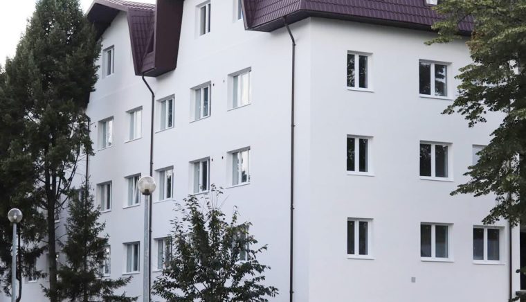 Locuinţe disponibile în Căminul C de la Liceul Tehnologic Construcţii de Maşini Mioveni