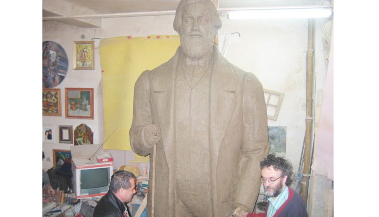 Scene din viaţa culturală piteşteană (124)