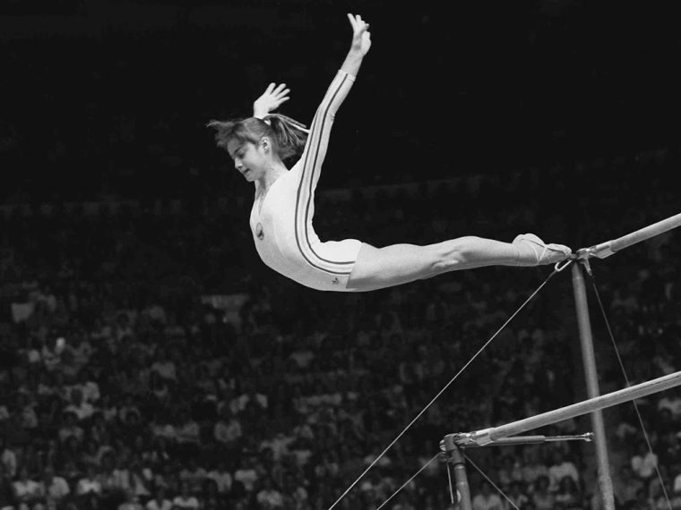 3 mai 1975 – 50 de ani de când Nadia Comăneci devenea campioană absolută a Europei și campioană continentală la sărituri, paralele și bârnă