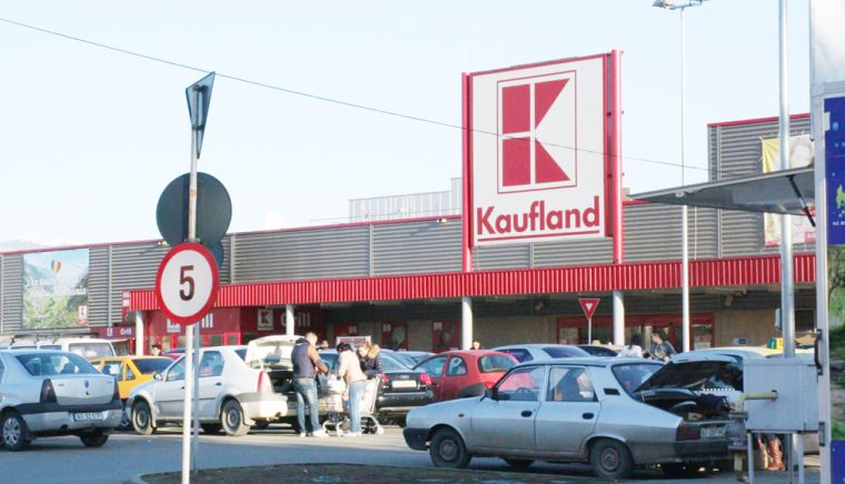 Blocaje la Kaufland Câmpulung