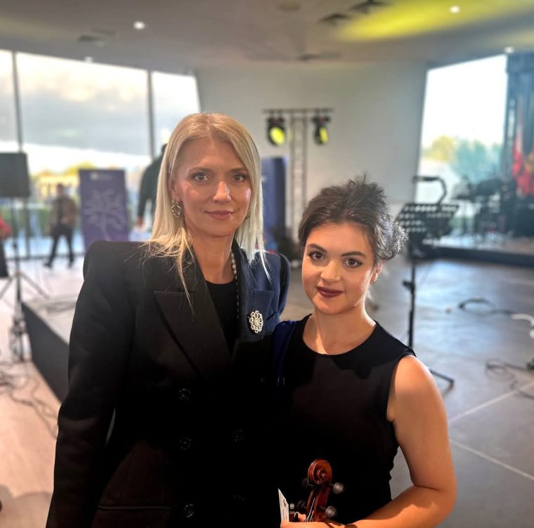 Sofia Butaru a făcut furori  la Chișinău. Alina Gorghiu: „Argeșenii sunt foarte talentați și merită să-i aplaudăm”