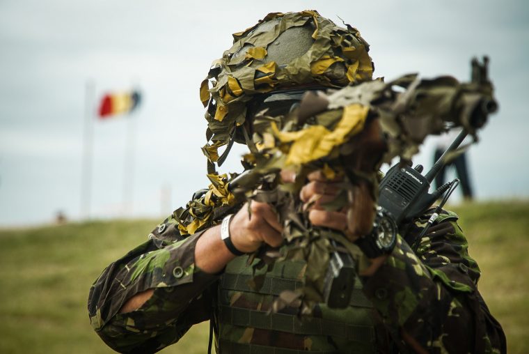 MApN denunţă o postare falsă apărută în mediul online privind suspendarea unor drepturi salariale pentru militari