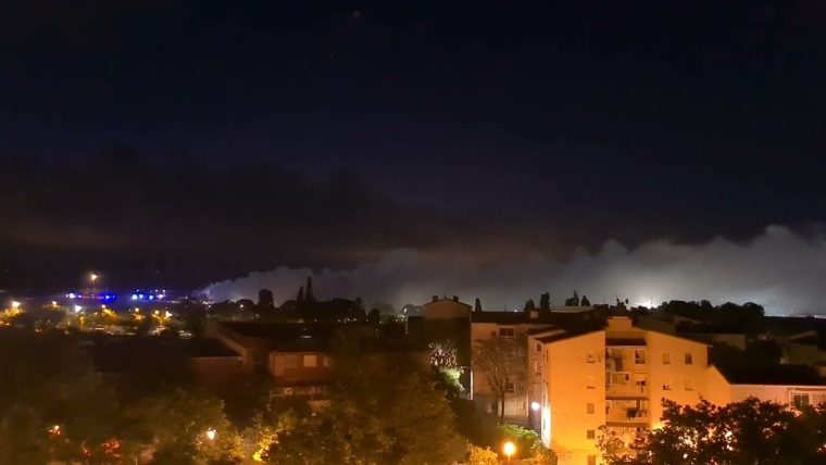 Spania: 200.000 de oameni blocaţi în locuinţe din cauza unui nor toxic de clor