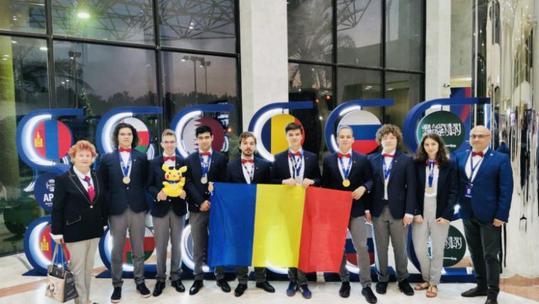 Două medalii de aur pentru elevii români la Olimpiada Asiatică de Fizică