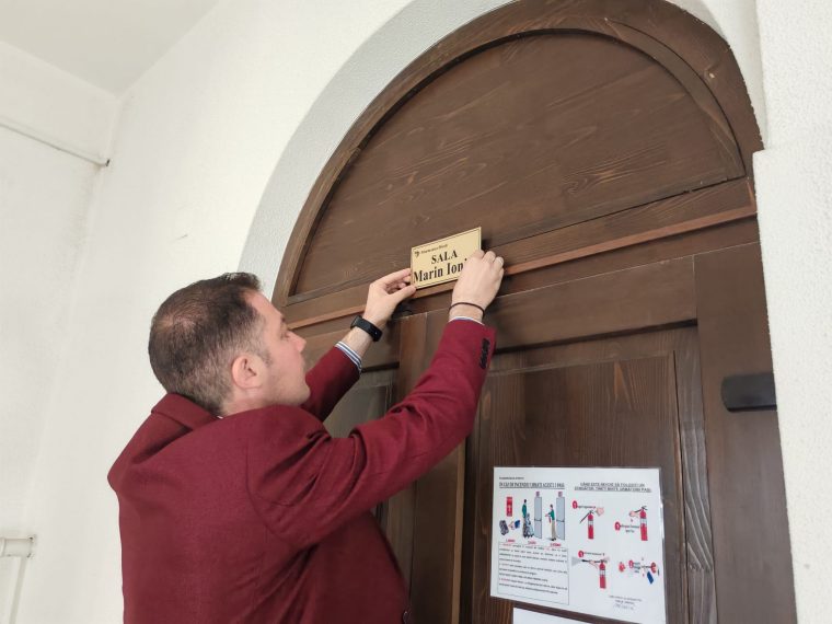 Omagiu adus scriitorului Marin Ioniță la Filarmonica Pitești