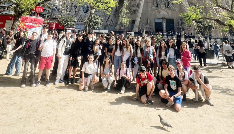 Ambasadorii culturii. Un grup de 19 elevi argeşeni au vizitat Catalunya într-un interesant schimb de experienţă