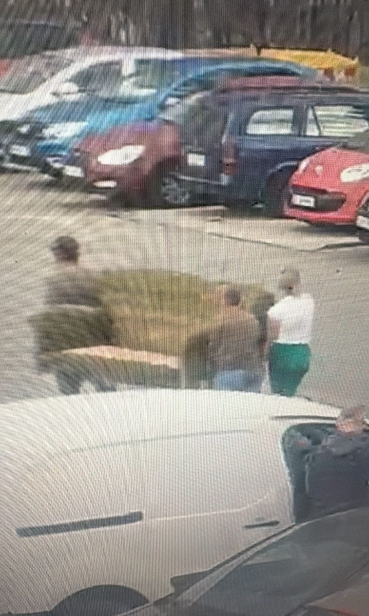 Amendați la Pitești pentru mobilier aruncat aiurea