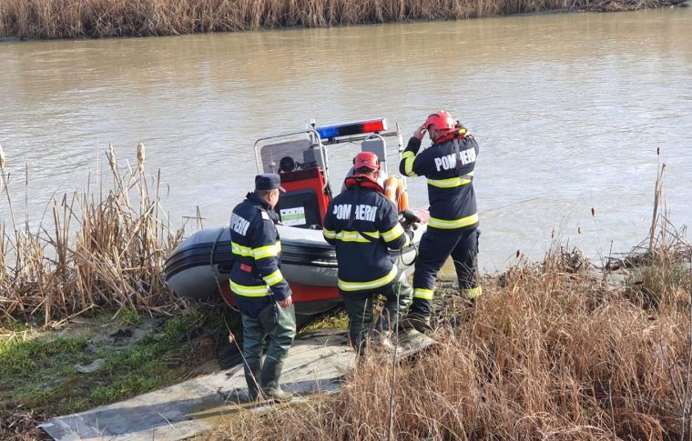Un bărbat dispărut în urmă cu 2 zile a fost găsit mort în râul Argeș