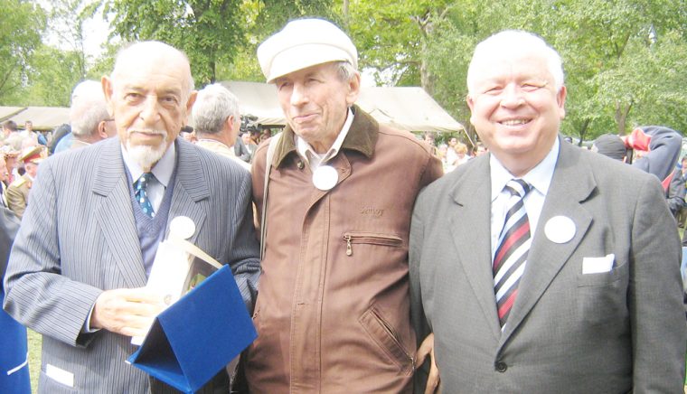 Scene din viaţa culturală piteşteană (127)