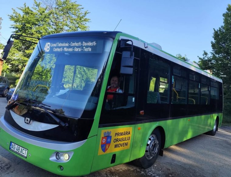 Schimbare în Mioveni și Davidești. Transport public doar cu bilet/abonament