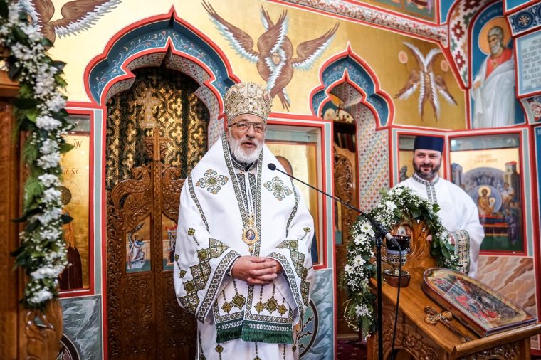 ÎPS Calinic, așteptat marți la slujba de hram a Bisericii „Sfântul Ioan Rusul” din Micești