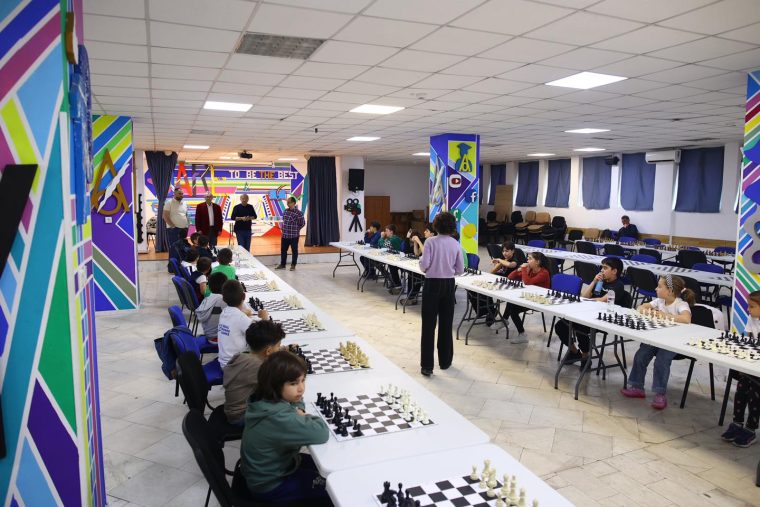 Copiii s-au întrecut la Openul Internațional de Șah de la Pitești