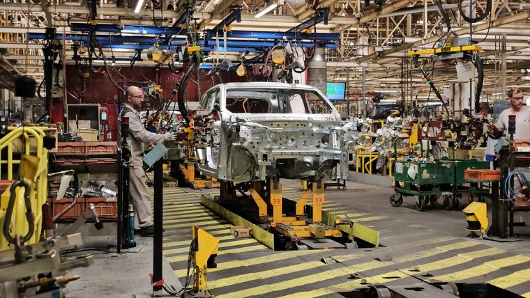 Producția auto din România, în scădere notabilă