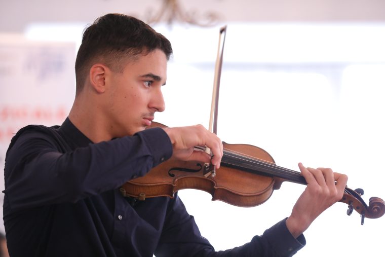 Argeș. Laureații Premiilor Muzicale Dinu Lipatti primesc în dar câte un Masterclass