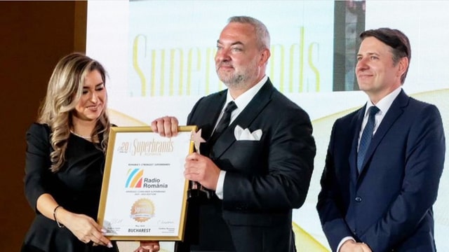UZPR. Radio România a primit distincția Superbrands, pentru un secol de încredere, jurnalism și cultură