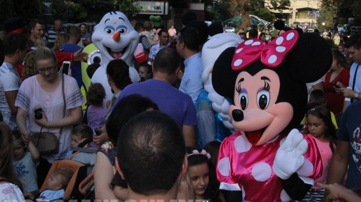Super show cu mascotele Disney, magicieni și atelier de construit roboți la Muzeul Golești de Ziua Copilului