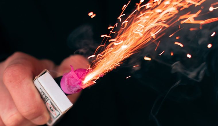 Nicușor Dan a promulgat legea care modifică regimul materialelor explozive