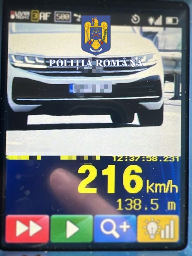 Prins gonind cu 216 km/h pe A1, la km 86. Cât l-a costat viteza excesivă