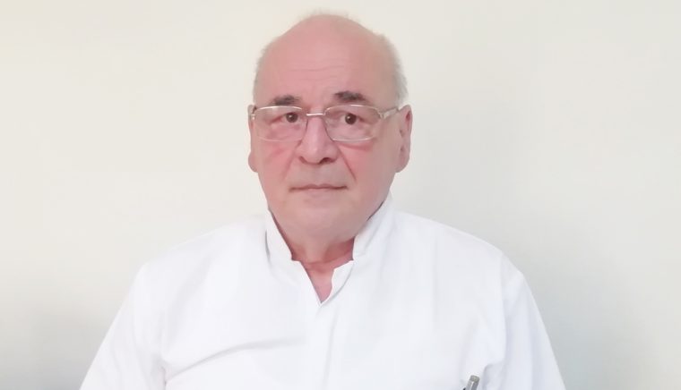 Dr. Mihai Popescu, şeful secţiei de Neurochirurgie a Spitalului Judeţean de Urgenţă Piteşti: „Am operat pacientul cu nr. 10.001. O doamnă de 70 de ani, cu o tumoră occipitală, pe care o s-o vedeţi la plimbare pe hol”