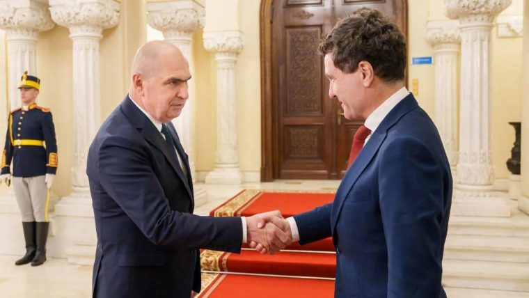Mihai Coteț: „Prim-ministrul are la dispoziție 10 zile pentru a forma un guvern susținut de o majoritate stabilă”