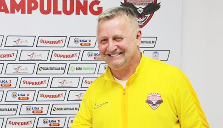 Alecsandru Popovici, antrenor principal la FC Muscelul Câmpulung: „Suntem încă în căutări, suntem o echipă care nu ne permitem să aducem jucători scumpi”