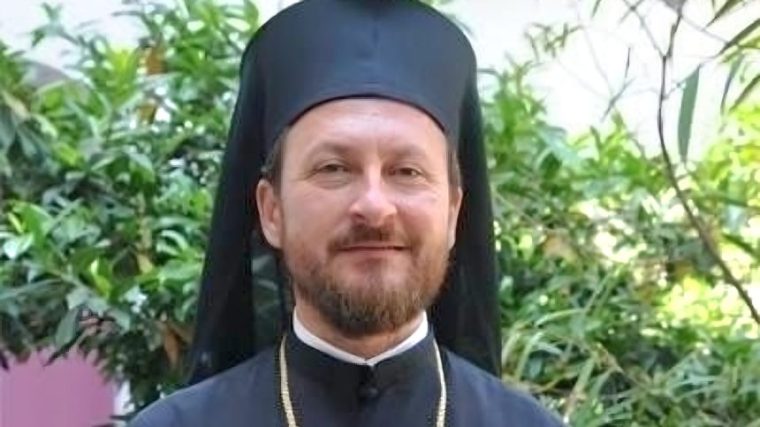 BOR l-a caterisit pe fostul episcop al Hușilor, condamnat pentru abuzuri sexuale asupra unor elevi