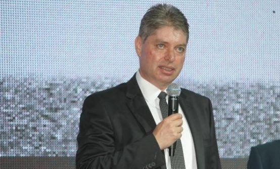 DNA dezvăluie cum a fost șantajat directorul de la Catena de ofițerul Iancu Costinel de la IPJ Argeș