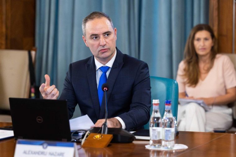 Ce spune ministrul Finanțelor despre subvențiile pentru partide. Românii reclamă banii mulți care se duc în politică