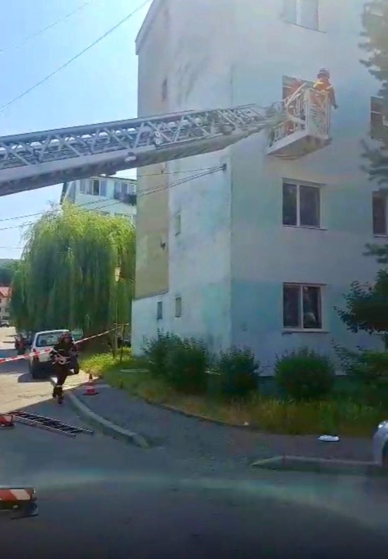 Argeș. I-a luat foc apartamentul de la o țigară