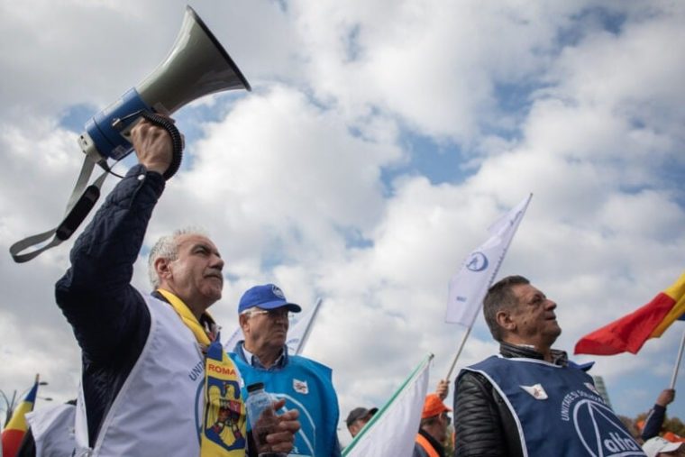 Membrii Federației Naționale a Sindicatelor APIA anunță măsuri  de protest față de scăderea abuzivă a veniturilor