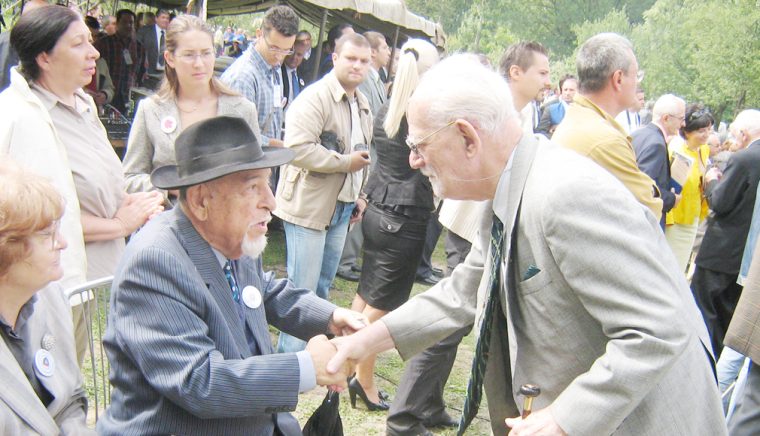 Scene din viaţa culturală piteşteană (134)