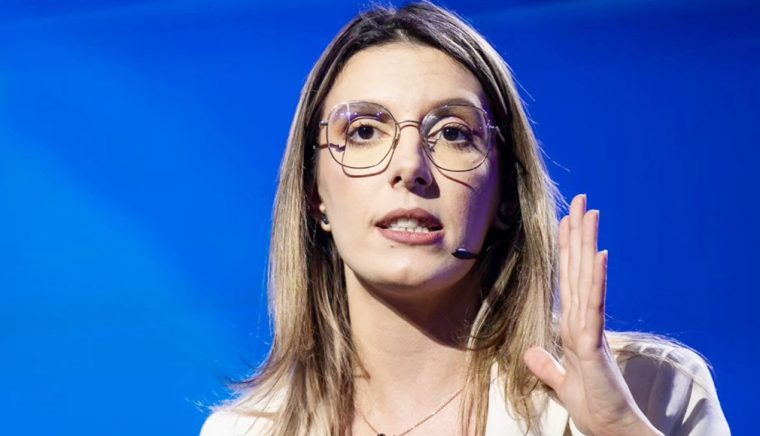 Îl are pe conştiinţă directorul Armand Chiriloiu pe inginerul silvic Sever Pahonţu? (48). Ministrul Apelor, Pădurilor şi Mediului, Diana Buzoianu: „Trebuie să reconstruim podul de încredere între cetăţeni şi instituţii”